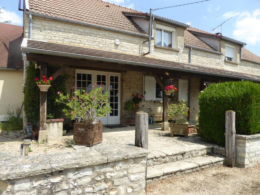 Maison Entiere Independante Noyers-sur-Serein Extérieur photo