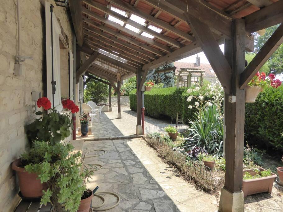 Maison Entiere Independante Noyers-sur-Serein Extérieur photo